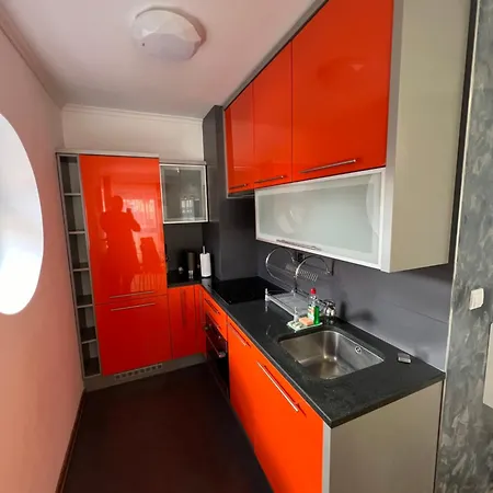 Holiday Apartments *